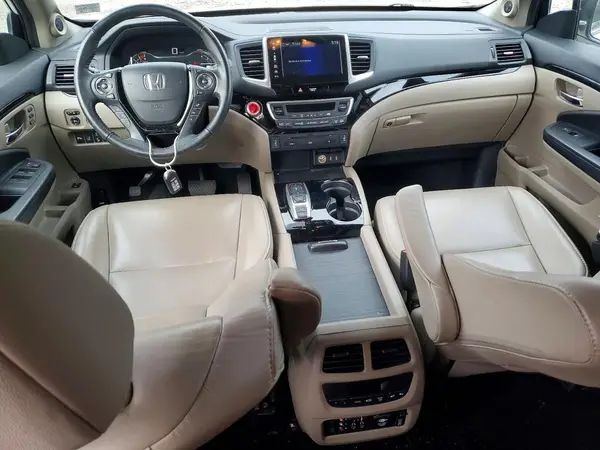 5FNYF6H97HB092485 2017 HONDA PILOT - Image 8
