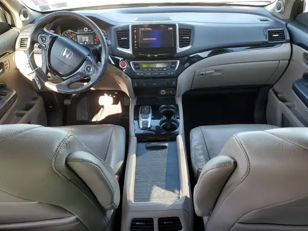 5FNYF6H97HB098349 2017 HONDA PILOT - Image 8