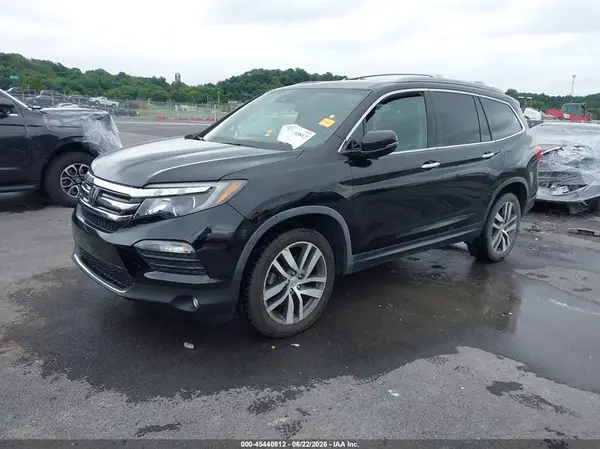 5FNYF6H97HB101542 2017 HONDA PILOT - Image 2
