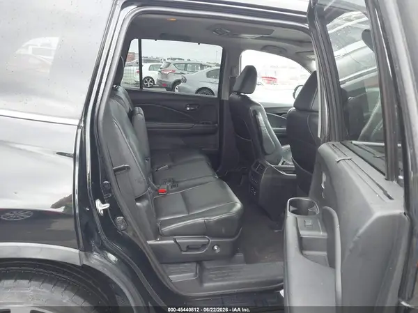 5FNYF6H97HB101542 2017 HONDA PILOT - Image 8