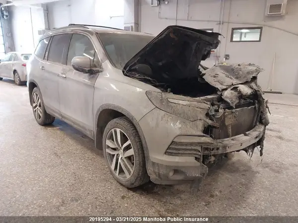 5FNYF6H97HB503528 2017 HONDA PILOT - Image 1