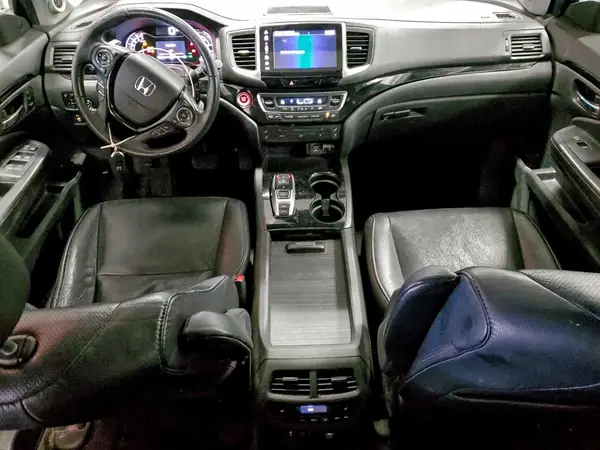 5FNYF6H97HB504274 2017 HONDA PILOT - Image 8