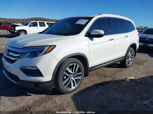5FNYF6H97JB008588 2018 HONDA PILOT - Image 2