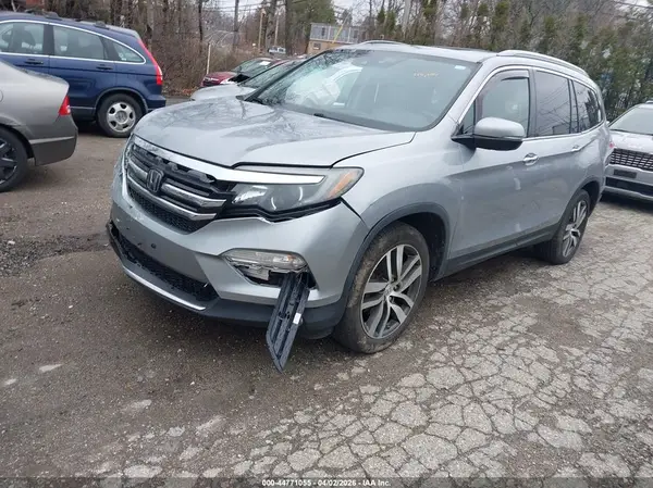 5FNYF6H97JB013841 2018 HONDA PILOT - Image 2