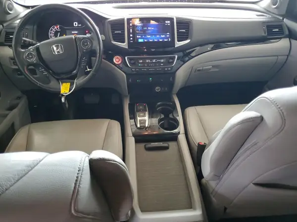 5FNYF6H97JB016545 2018 HONDA PILOT - Image 8