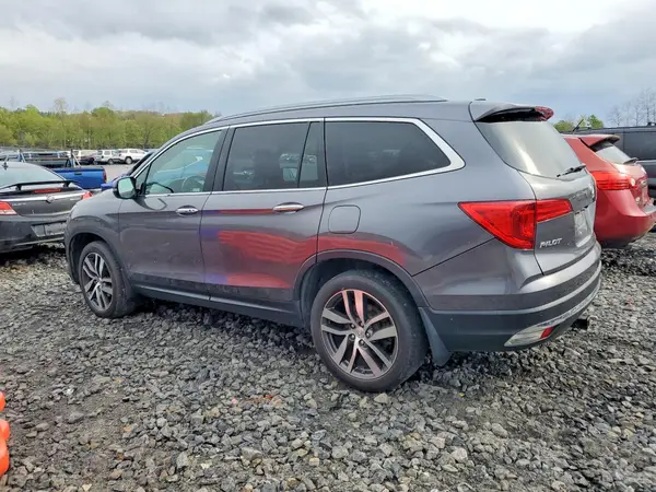 5FNYF6H97JB017632 2018 HONDA PILOT - Image 2
