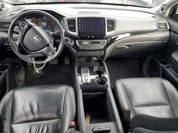 5FNYF6H97JB017632 2018 HONDA PILOT - Image 8