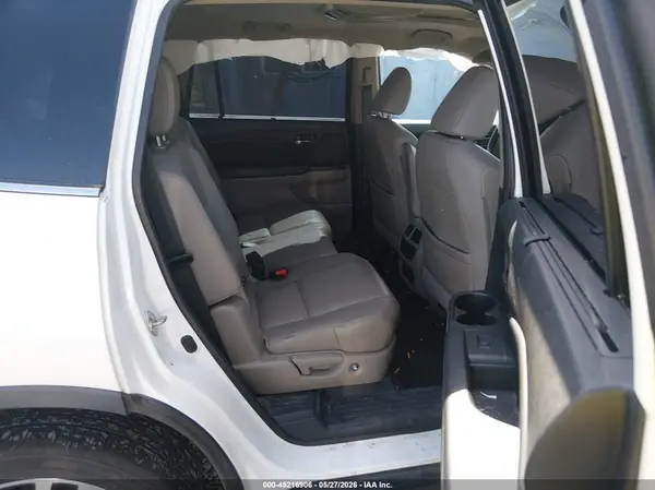 5FNYF6H97JB043793 2018 HONDA PILOT - Image 8