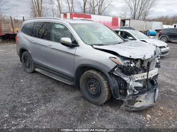 5FNYF6H97JB502028 2018 HONDA PILOT - Image 1