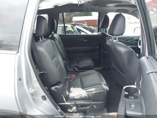 5FNYF6H97JB502028 2018 HONDA PILOT - Image 8