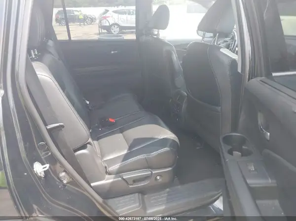 5FNYF6H97KB005871 2019 HONDA PILOT - Image 8