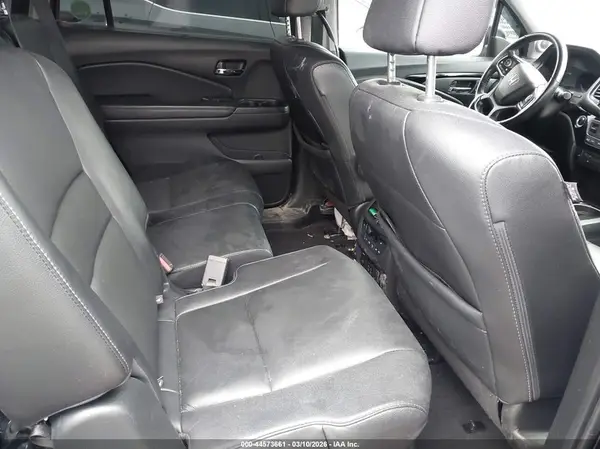 5FNYF6H97KB024260 2019 HONDA PILOT - Image 8
