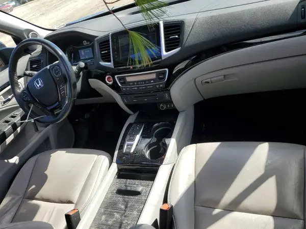 5FNYF6H98HB003409 2017 HONDA PILOT - Image 8