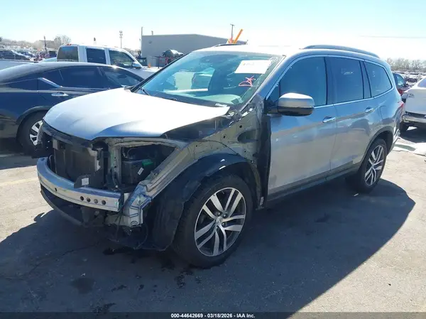 5FNYF6H98HB003460 2017 HONDA PILOT - Image 2