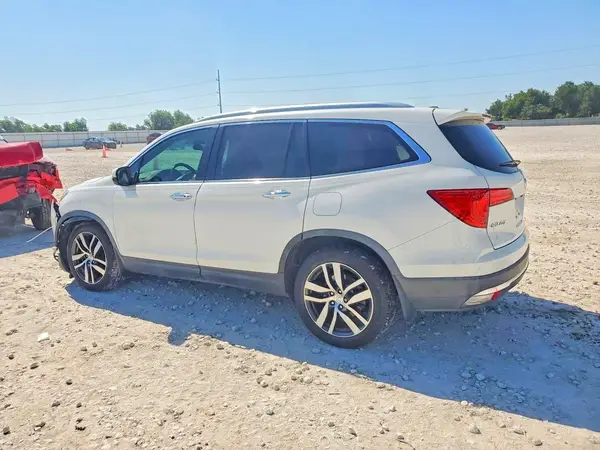 5FNYF6H98HB006018 2017 HONDA PILOT - Image 2