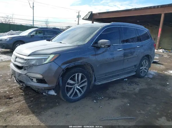 5FNYF6H98HB007508 2017 HONDA PILOT - Image 2
