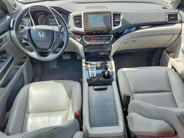 5FNYF6H98HB009291 2017 HONDA PILOT - Image 8