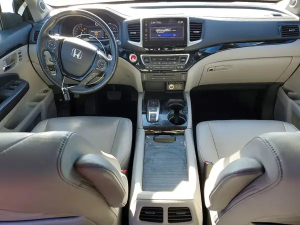 5FNYF6H98HB012093 2017 HONDA PILOT - Image 8