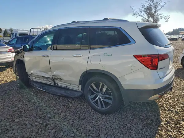 5FNYF6H98HB012675 2017 HONDA PILOT - Image 2