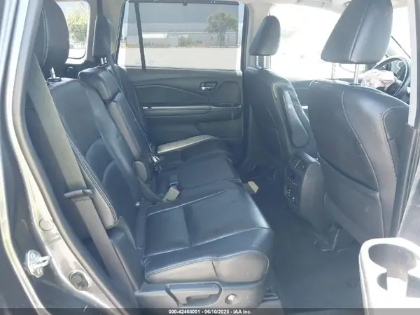 5FNYF6H98HB012885 2017 HONDA PILOT - Image 8