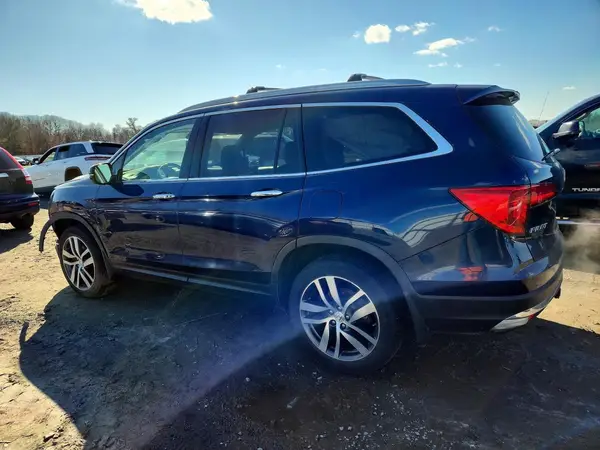 5FNYF6H98HB015589 2017 HONDA PILOT - Image 2