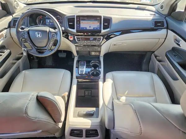 5FNYF6H98HB015589 2017 HONDA PILOT - Image 8
