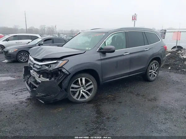 5FNYF6H98HB020033 2017 HONDA PILOT - Image 2