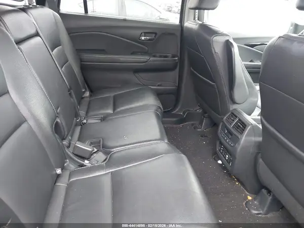 5FNYF6H98HB020033 2017 HONDA PILOT - Image 8