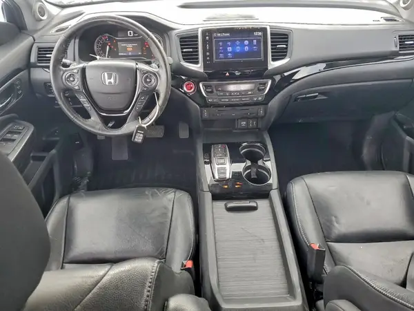 5FNYF6H98HB021070 2017 HONDA PILOT - Image 8