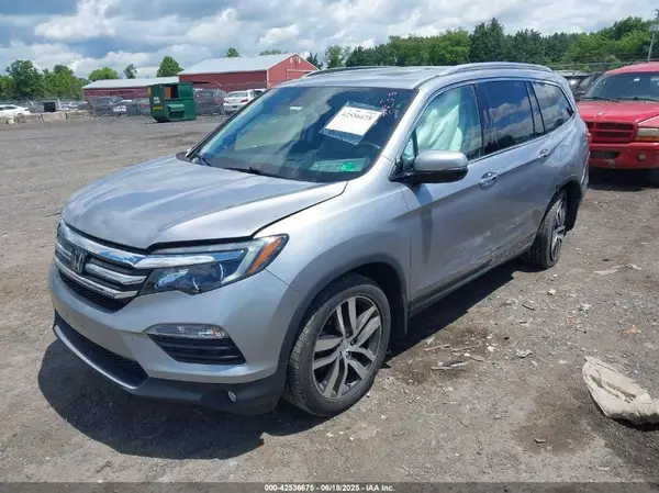5FNYF6H98HB025426 2017 HONDA PILOT - Image 2