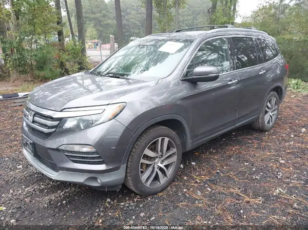 5FNYF6H98HB025958 2017 HONDA PILOT - Image 2