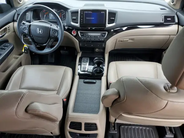 5FNYF6H98HB034000 2017 HONDA PILOT - Image 8