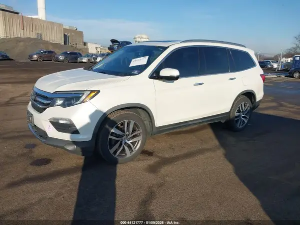 5FNYF6H98HB035079 2017 HONDA PILOT - Image 2