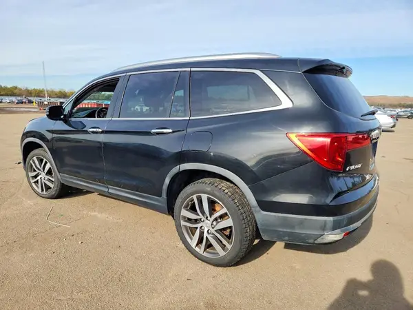 5FNYF6H98HB061245 2017 HONDA PILOT - Image 2
