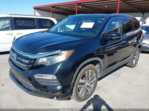 5FNYF6H98HB065053 2017 HONDA PILOT - Image 2