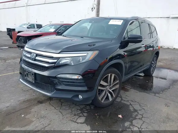 5FNYF6H98HB066123 2017 HONDA PILOT - Image 2