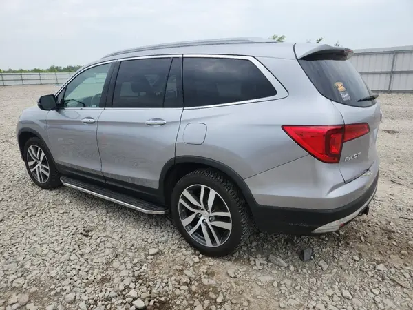 5FNYF6H98HB090731 2017 HONDA PILOT - Image 2