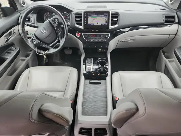 5FNYF6H98HB090731 2017 HONDA PILOT - Image 8