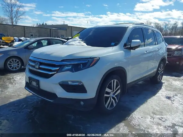 5FNYF6H98HB098327 2017 HONDA PILOT - Image 2