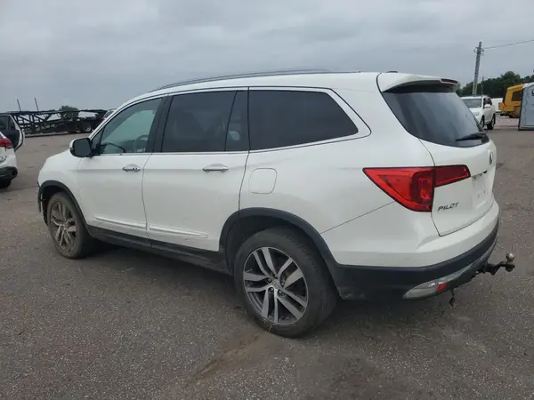5FNYF6H98JB002945 2018 HONDA PILOT - Image 2