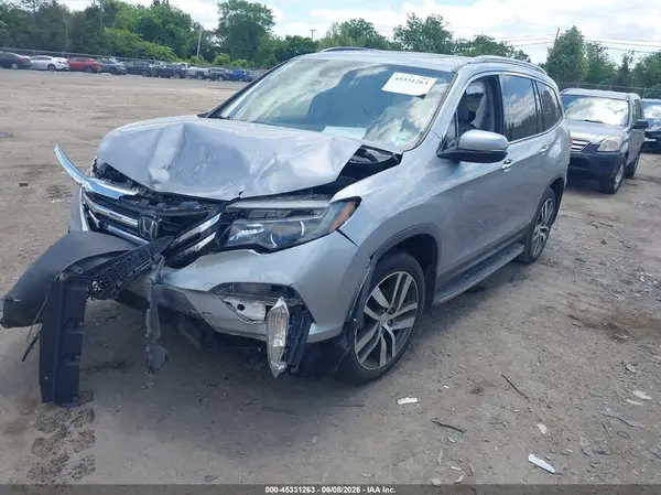 5FNYF6H98JB005649 2018 HONDA PILOT - Image 2
