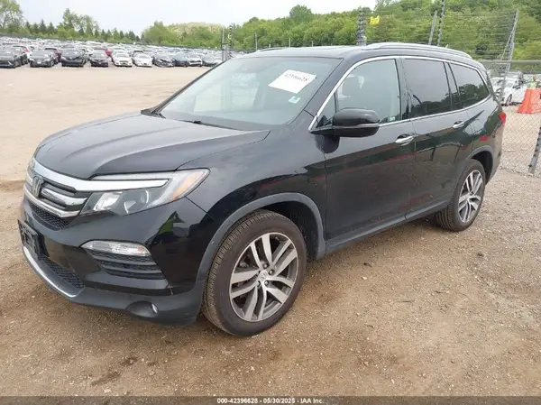 5FNYF6H98JB006445 2018 HONDA PILOT - Image 2