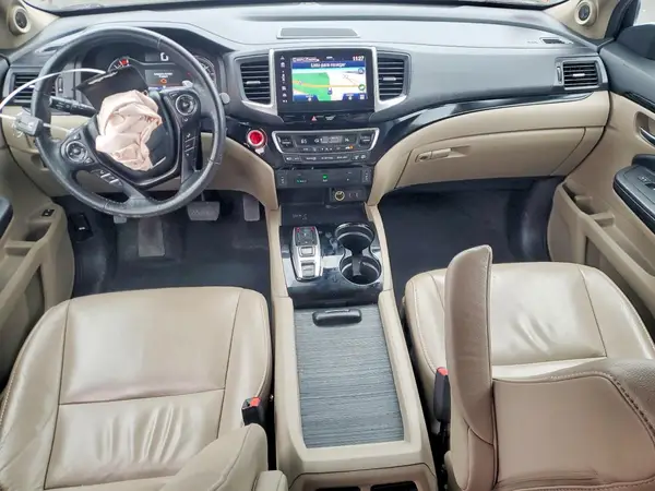 5FNYF6H98JB013590 2018 HONDA PILOT - Image 8