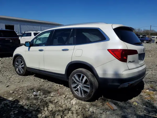 5FNYF6H98JB020328 2018 HONDA PILOT - Image 2