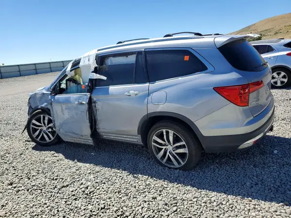 5FNYF6H98JB021205 2018 HONDA PILOT - Image 2