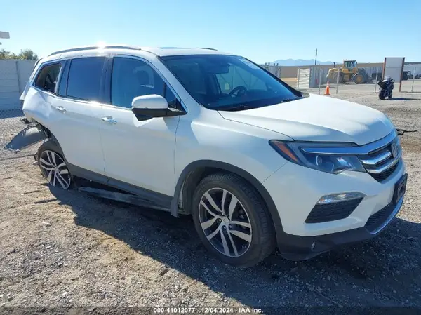 5FNYF6H98JB032821 2018 HONDA PILOT - Image 1