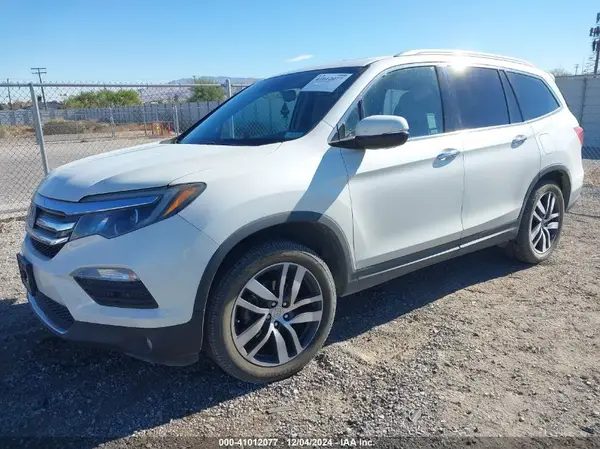 5FNYF6H98JB032821 2018 HONDA PILOT - Image 2