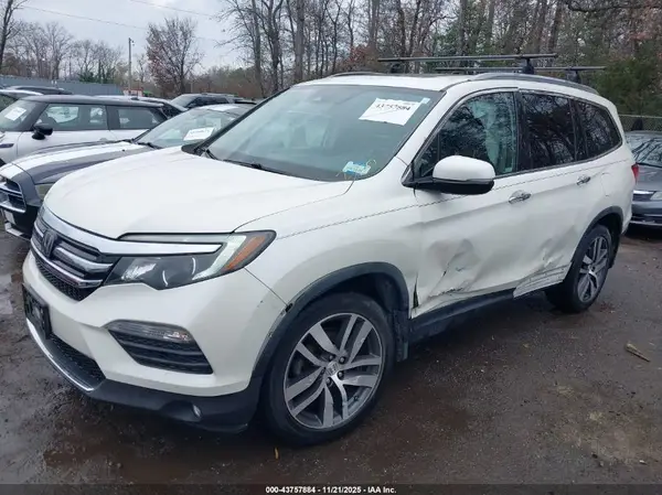 5FNYF6H98JB049005 2018 HONDA PILOT - Image 2