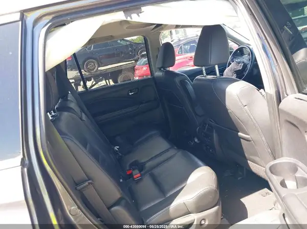 5FNYF6H98KB075024 2019 HONDA PILOT - Image 8