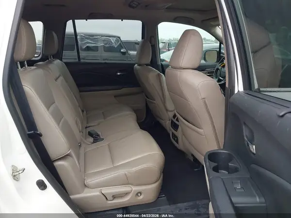5FNYF6H99HB013608 2017 HONDA PILOT - Image 8